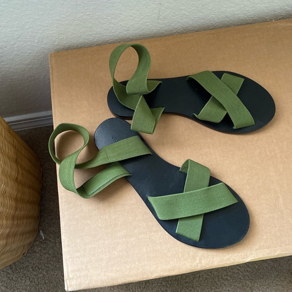 Urban outfitters sandals - Picture 2 of 3